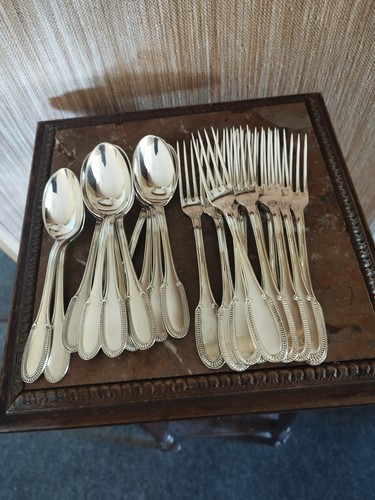 Ménagère pièces à - ménagère,